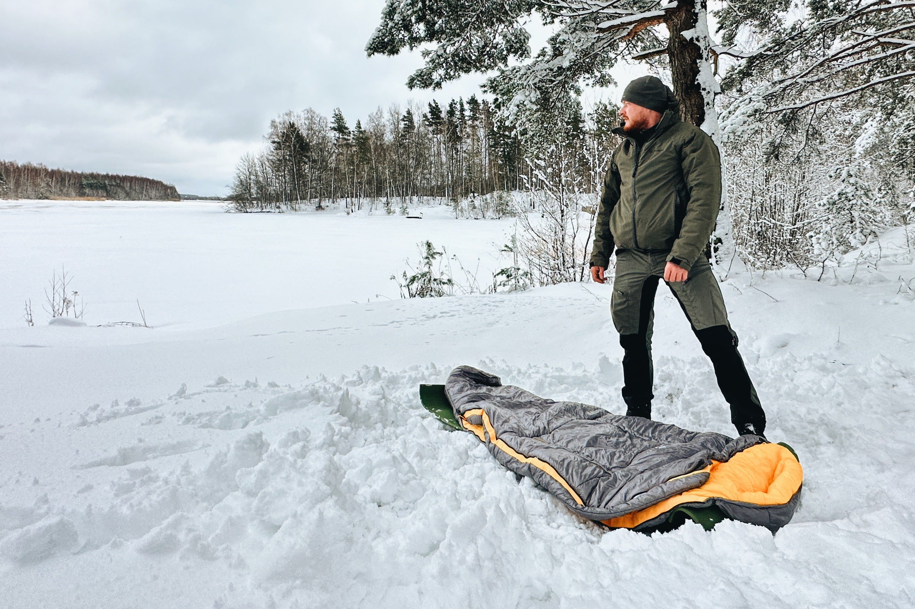 Load video: FIELDTEST T-Rex Sleeping Bag